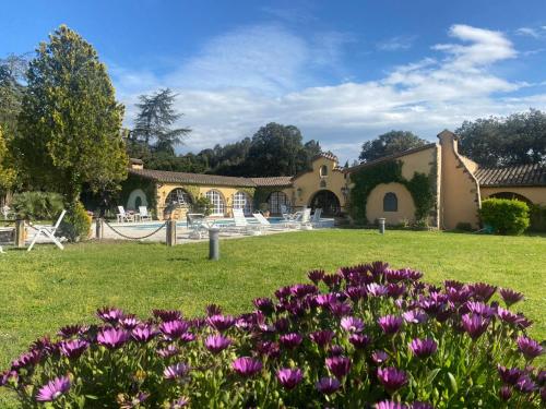 Viesnīcas āriene, Masia Mimosa Pool house in Darnius