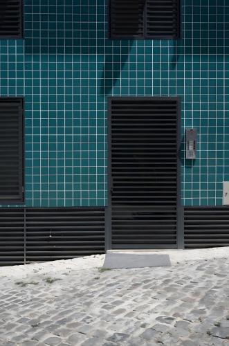 Contemporary Gem in Lisbon's Heart - image 12