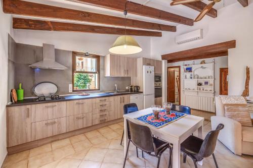 keuken, Ca n'aina in Escora