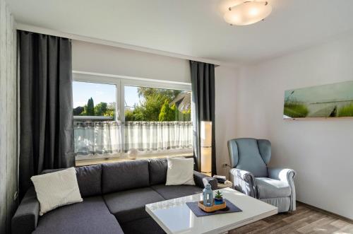 2 bedrooms, 3 beds