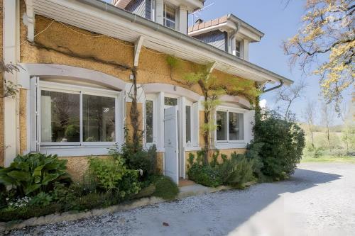 Viesnīcas āriene, La Villa in Viviers-du-Lac