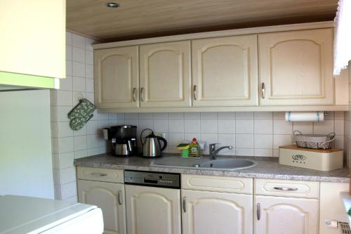 Kitchen, Haus Waldidyll am Briesensee in Neu Zauche