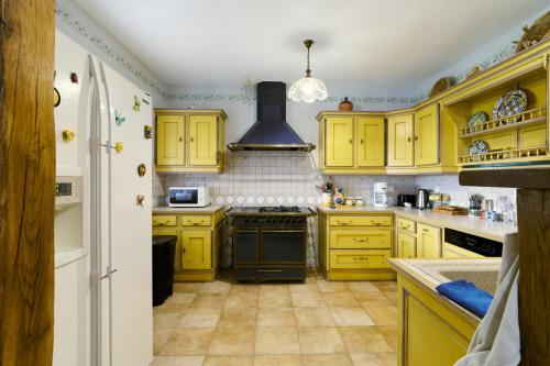 virtuve, Gite Des 3 Étangs (Gite Des 3 Etangs) in Siorac-de-Riberac