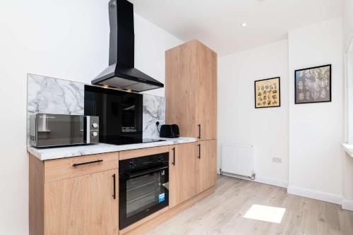 Free Parking & WiFi Near St Andrews Leven Beach in Buckhaven
