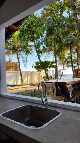Beachfront Home with Private Pool - Las Peñitas (Beachfront Home with Private Pool - Las Penitas) in Las Penitas