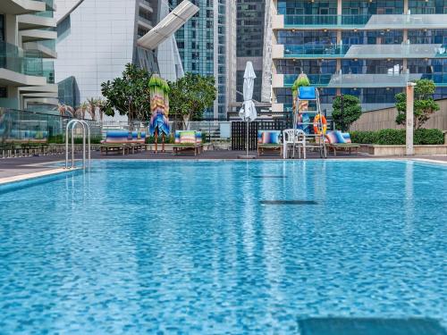 PNB Living - High Floor Urban Oasis - 2 Balconies in Jumeirah