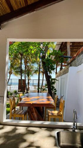 Beachfront Home with Private Pool - Las Peñitas (Beachfront Home with Private Pool - Las Penitas) in Las Penitas