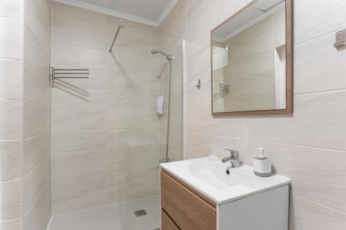 7A Hostal - image 2