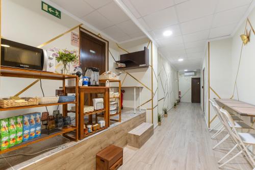 Exterior view, 7A Hostal in Torrevieja