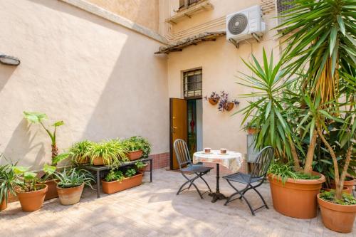 Santa Maria Maggiore Apartment - Monti District by RHR 4