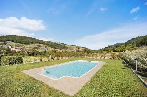  Mansarda Albero Verde con Piscina in Casanova Lerrore