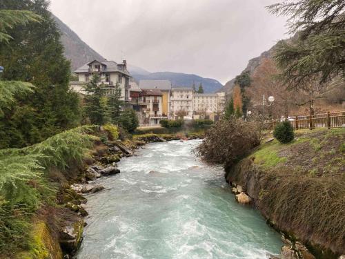 Exterior view, La source in Brides-les-Bains