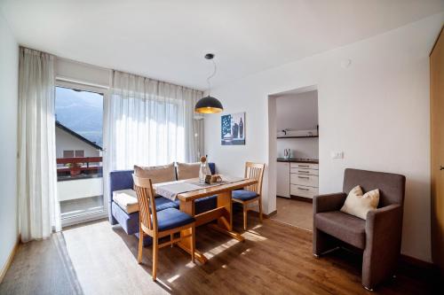 Schnitzer Ferienwohnung Enzian in Rabland