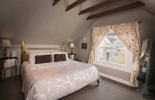 Noe's Nest Bed and Breakfast - image 5