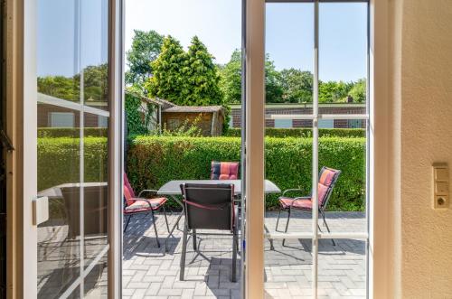 Ferienhaus Sonnenschein - Wohnung 1 in Norden, Deutschland