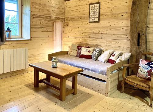 Charmant Gite 4 Places dans le Jura in Clairvaux-Les-Lacs
