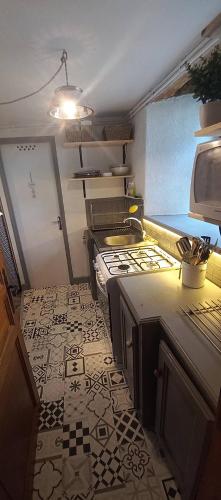 Kitchen, Gite De Charme Oliabou in Veze