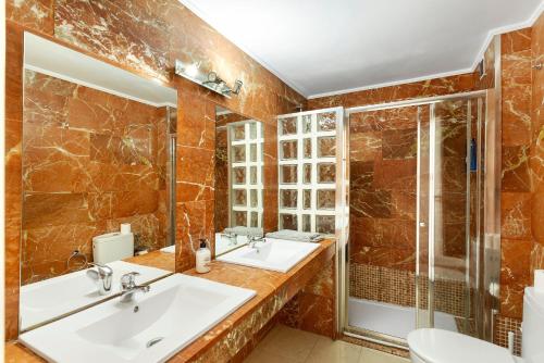Nice Apartment 1210 In Central Area - image 2