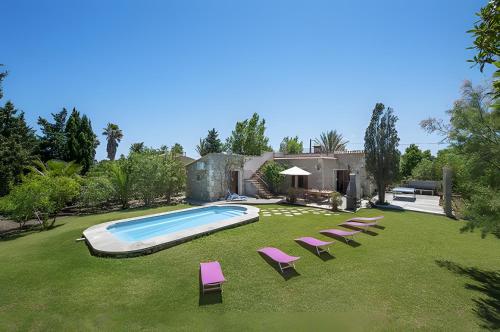 Las Palmeras - image 3