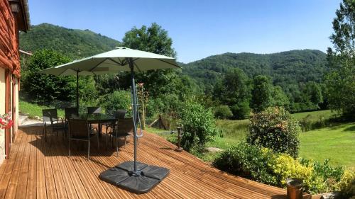Viesnīcas āriene, Calme, vue, espace et spa privatif in Aleu