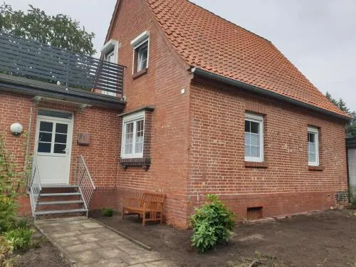 Connys Ferienwohnungen - Mond in Winsen Aller, Deutschland