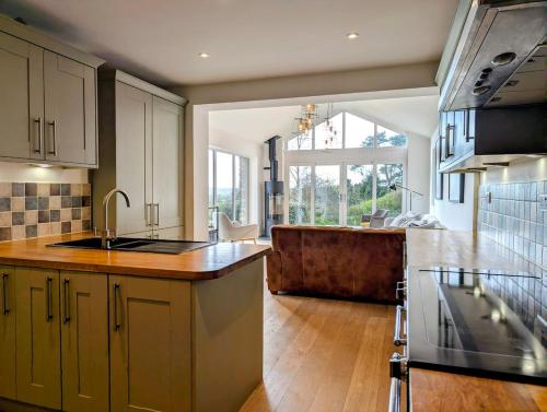 Spacious detached house with stunning views in Preston Patrick