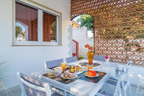Villa Gioia 400m from the beach 4