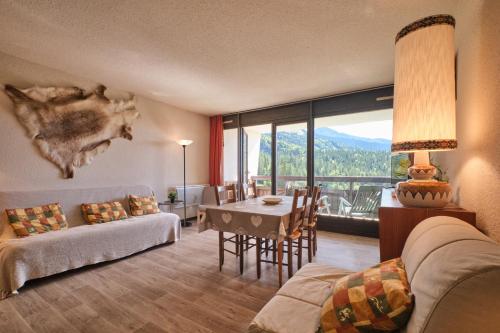 Superior One-Bedroom Apartment with Balcony