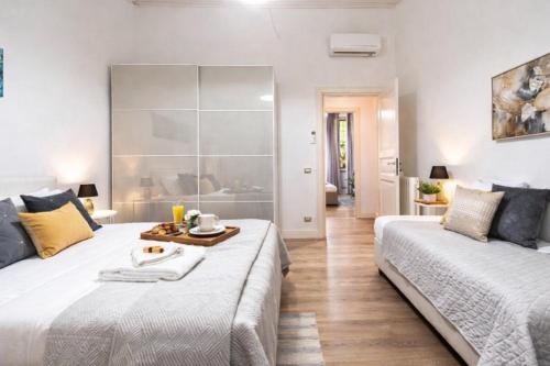 Passeggiata Di Ripetta Tevere View Spacious apartment 2 BR FOR 7 Pax, Roma