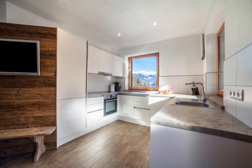 Kitchen, Chalet Ebnerhof in Riffiano - Riffian