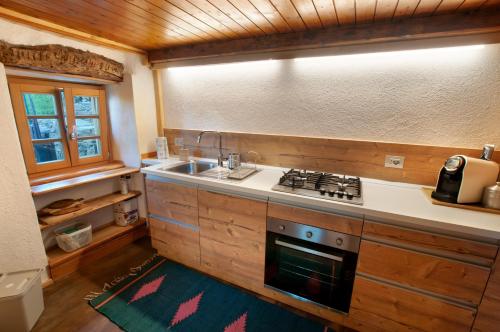 virtuve, Sweet Somma Mountain Lodge in San Giacomo Filippo
