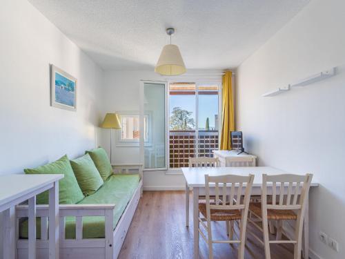 Apartment L'île d'Or by Interhome