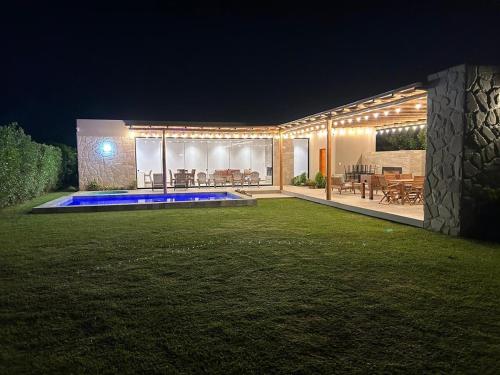Acogedora casa de campo con piscina y jacuzzi