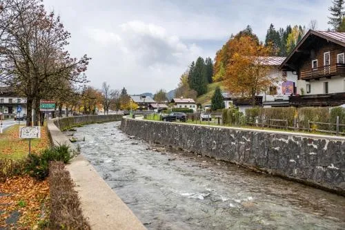 Haus an der Ache in Fieberbrunn, Österreich