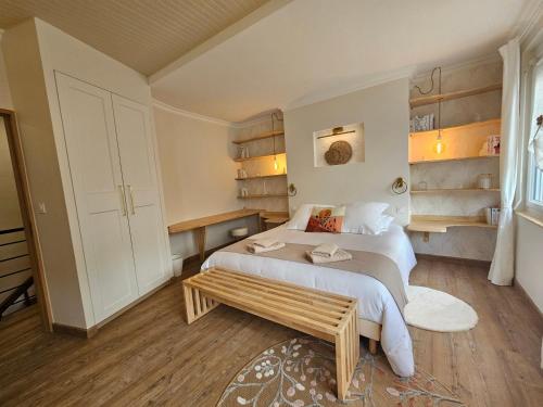 Guestroom, Gite Du Chasselas in Prayssas
