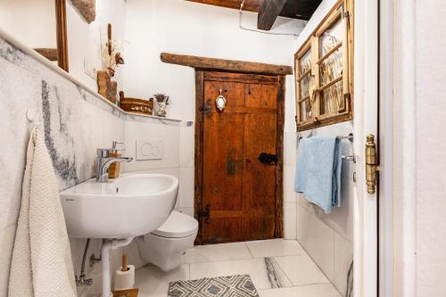 Historisches Apartment Duregghof - Tap to explore photos