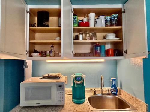 Single or Double Beach Studio Oceanfront Pool & Tiki in Daytona Beach Shores, USA