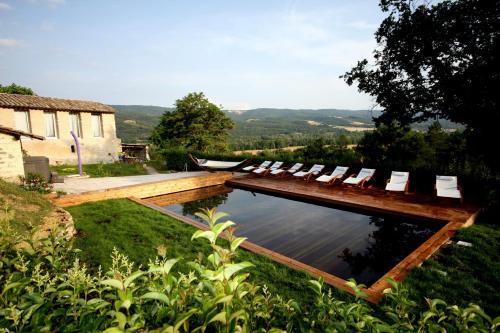 Viesnīcas āriene, Hameau des Oraisonis in Estoublon