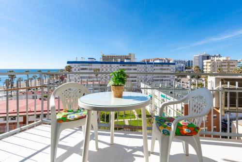 Sunny Seaside Studio – khách sạn tại Torrequebrada