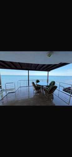 Trabzon 4 storey Villa-House by the sea - Denize sıfır 4 katlı müstakil Villa - Ev (Trabzon 4 storey Villa-House by the sea - Denize sıfır 4 katlı mustakil Villa - Ev) in Mersin (Trabzon)