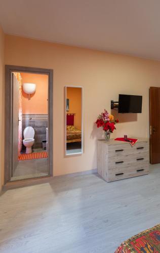 Viesnīcas āriene, Casa Monet 90 wifi-parking in Capodimonte (Viterbo)