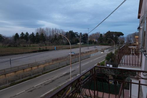 Casa Monet 90 wifi-parking in Capodimonte (Viterbo)