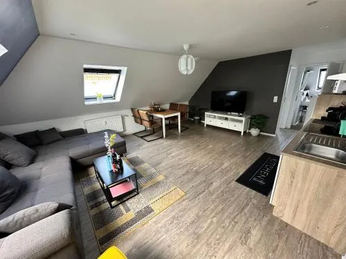 Cozy 55 M² Top Floor Apartment in Glückstadt, Deutschland