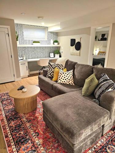 Boho Bliss - Just steps away from the Hospital in Prince George (BC)