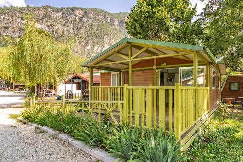 Viesnīcas āriene, Chalet bois terrasse nature in Touet-sur-Var