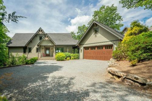 Maple Cottage in Sutton Knob in Pisgah Forest, USA