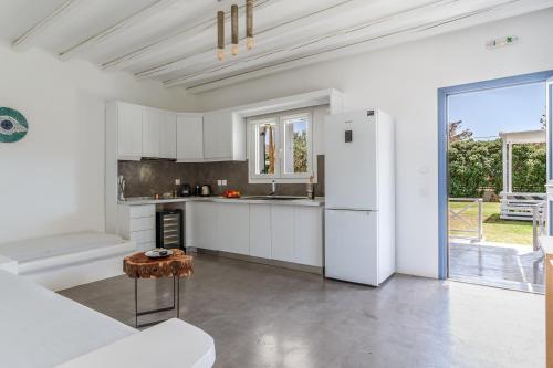 Ow Andros Suite 5,Private Whirlpool, Андрос (фото 6)