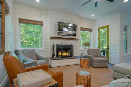 Chestnut Cottage Sutton Knob in Pisgah Forest, USA