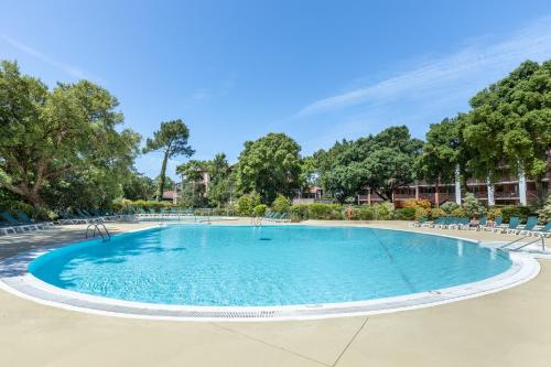 Palombes - Joli Appartement Piscine