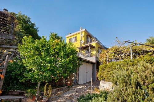 Viesnīcas āriene, Dacia tra Cielo e Mare in Villa Faraldi